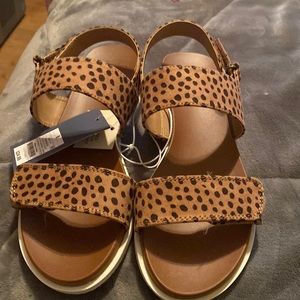 Ladies sandals